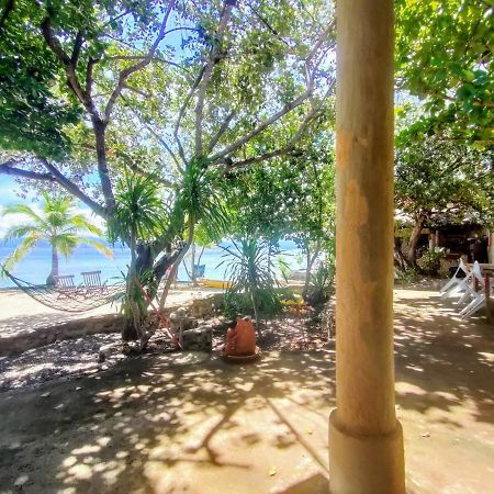 Moalboal T Breeze Coastal Resort Экстерьер фото