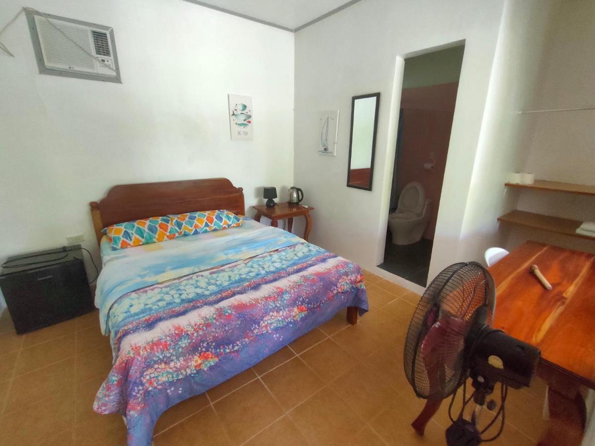 Moalboal T Breeze Coastal Resort Экстерьер фото