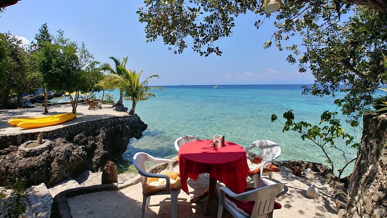 Moalboal T Breeze Coastal Resort Экстерьер фото